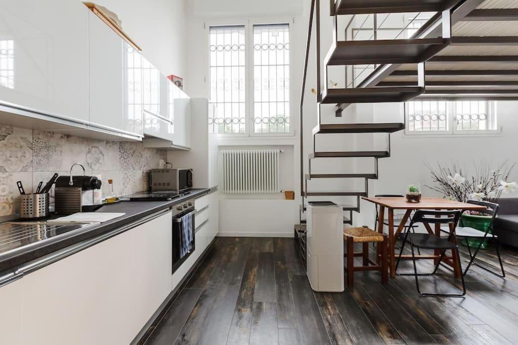 Navigli Luxury Loft - Apartment In Milano Luaran gambar