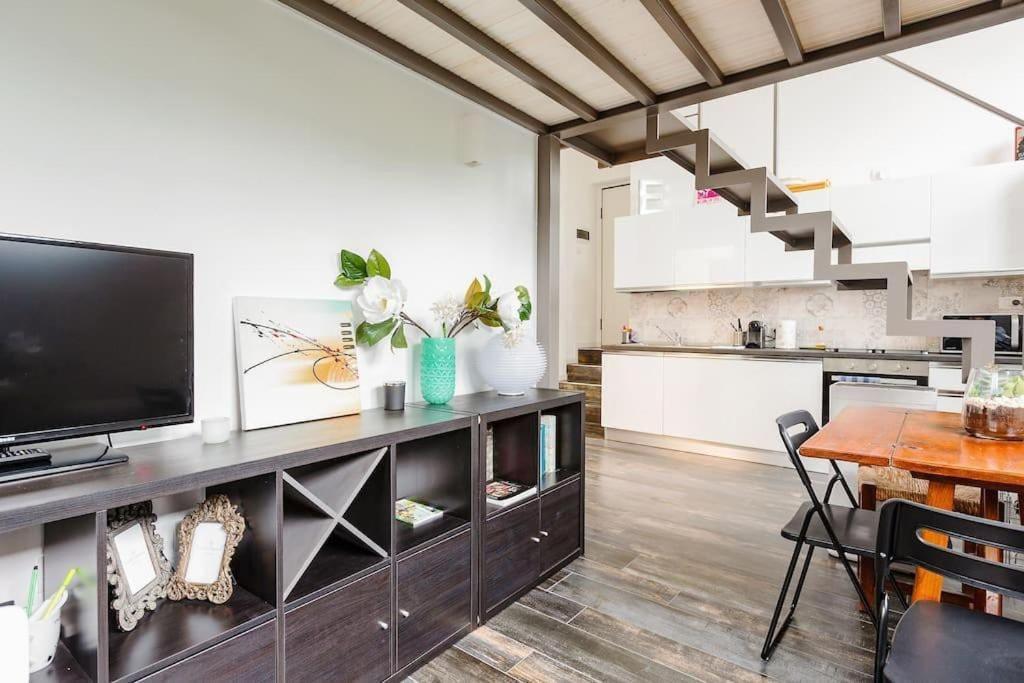 Navigli Luxury Loft - Apartment In Milano Luaran gambar