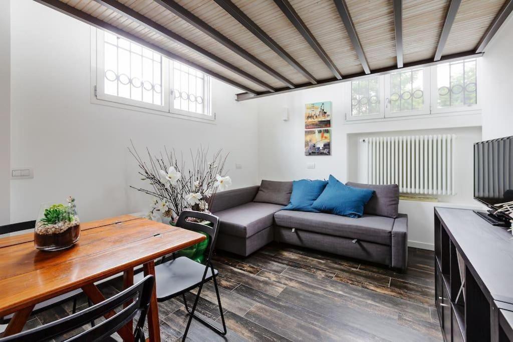 Navigli Luxury Loft - Apartment In Milano Luaran gambar